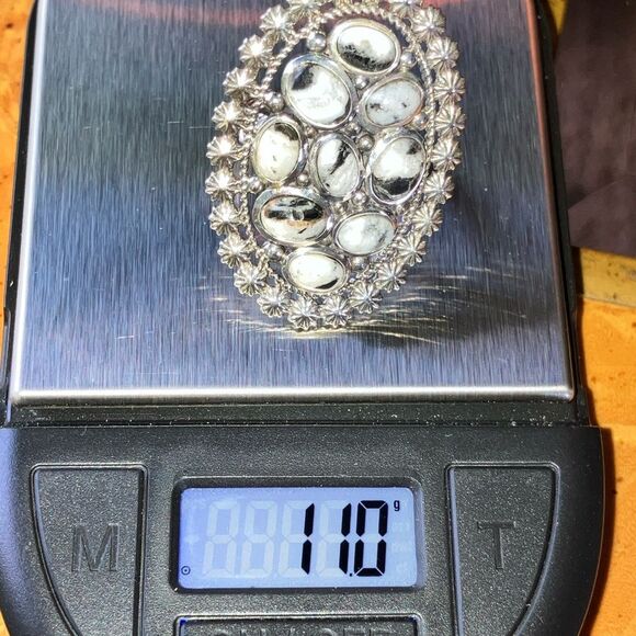 Natural White Buffalo Sterling Silver Cocktail Ring Size 8 - Picture 9 of 9